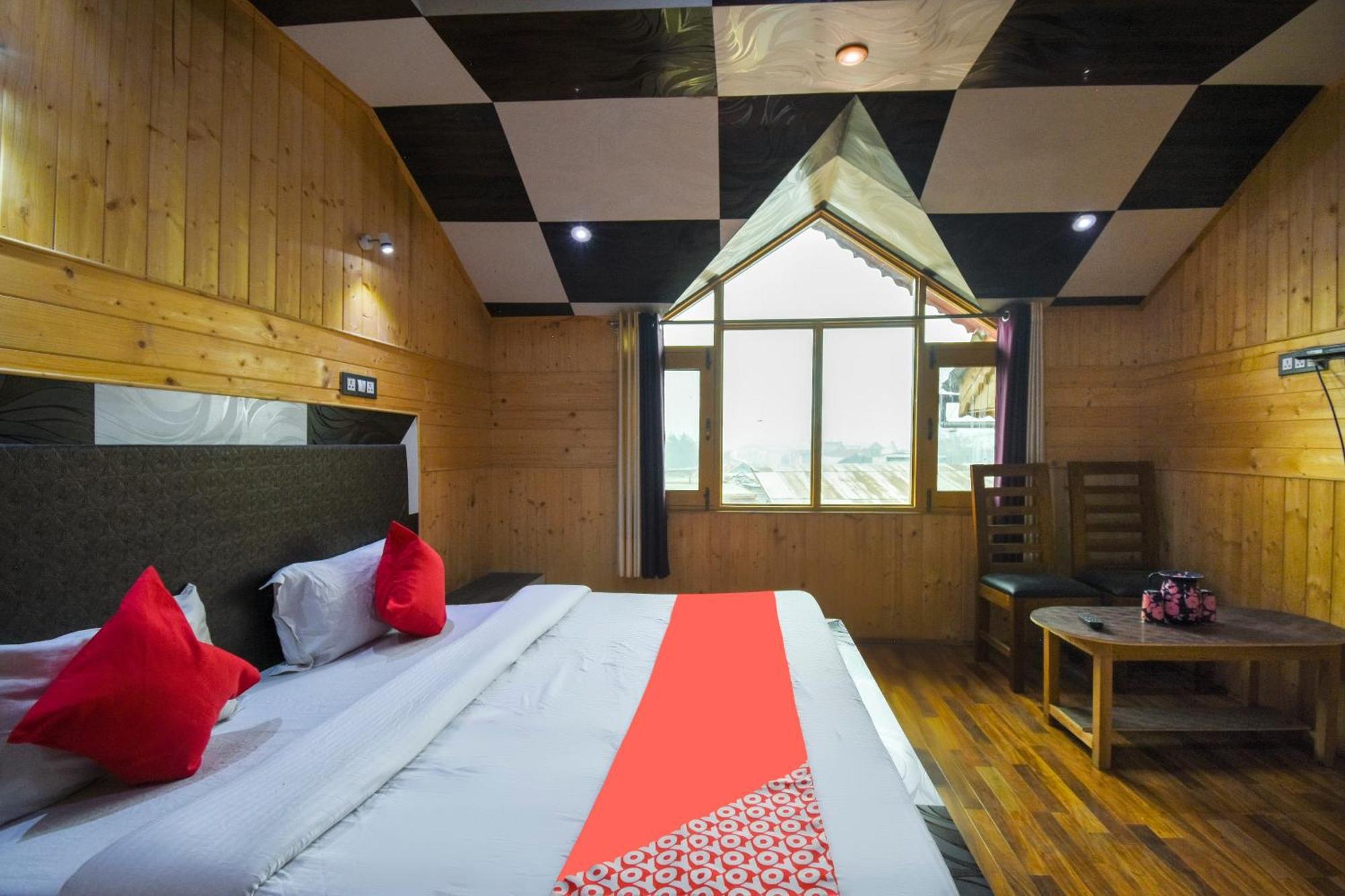 Oyo Hotel New Divine Kashmir Durgjan Exterior foto
